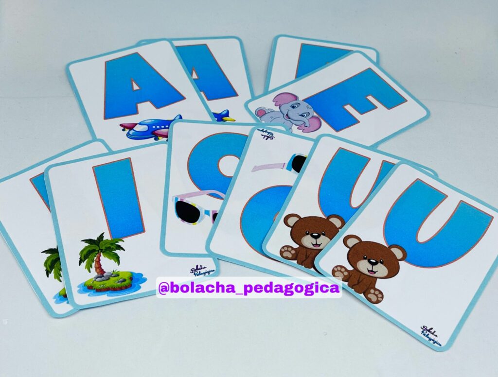 Jogo da memória das vogais